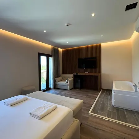 Hotel Ami Trajas