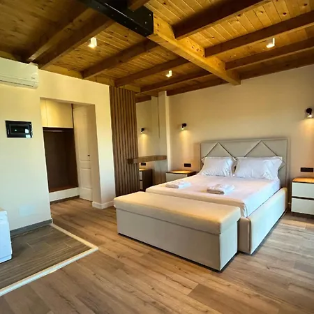 Hotel Ami Trajas