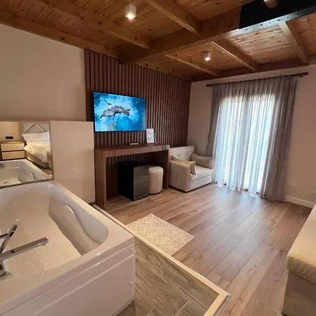 Hotel Ami Trajas