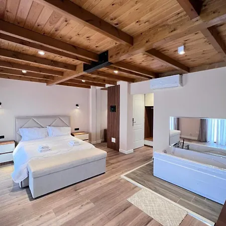 Ami Hotel